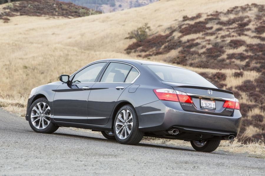  Honda Accord Sport Sedan 2013 года  (фото 57 из 147)